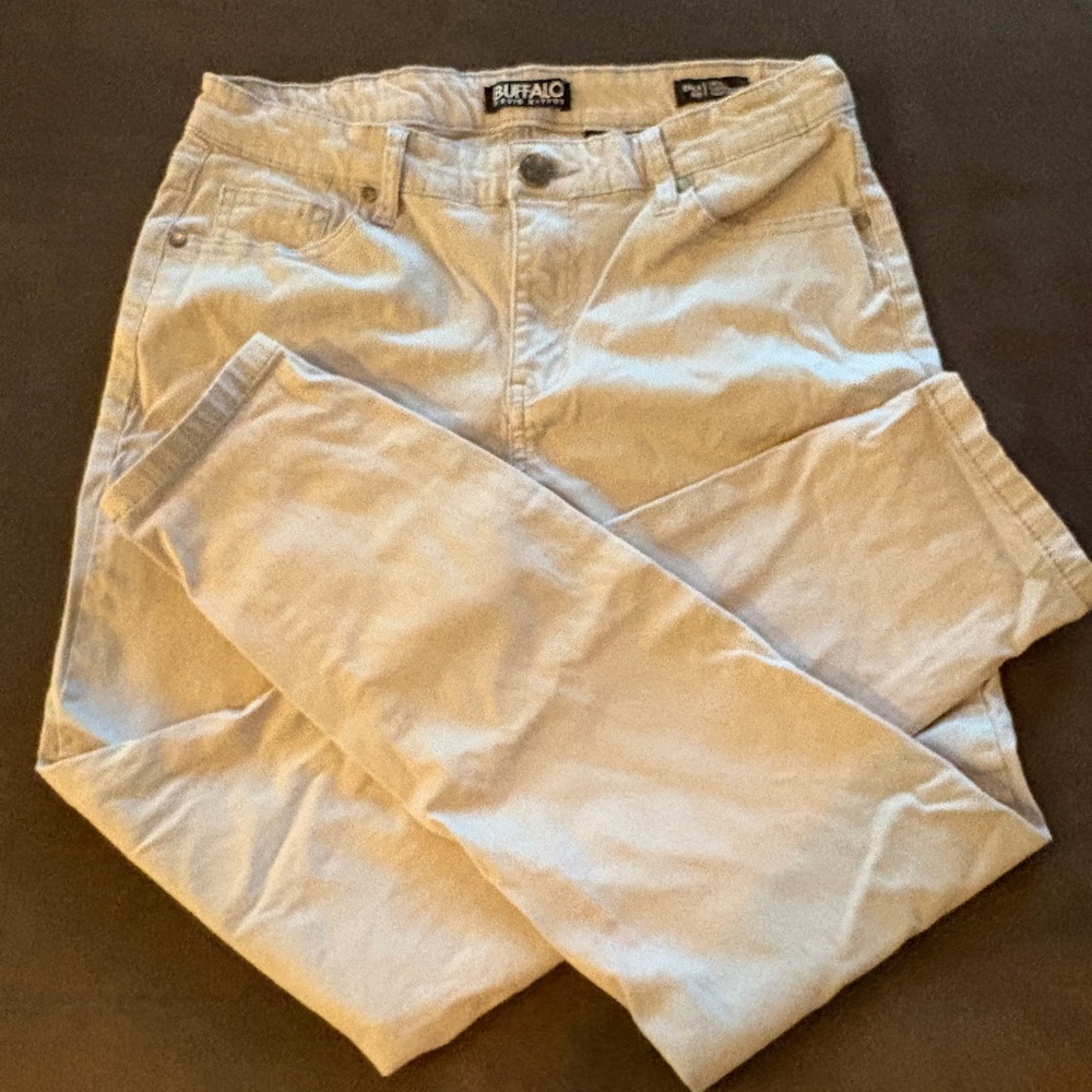 Buffalo David Bitton women’s  Cream 27 pants